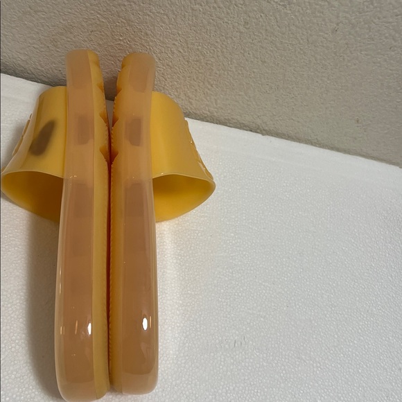 Tory Burch slides brand new with defect - Picture 6 of 9